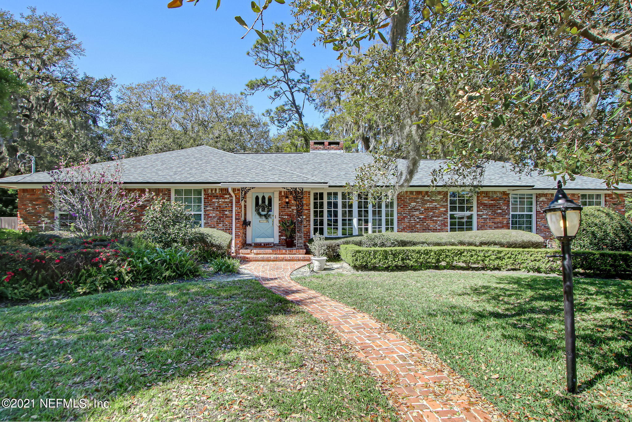 2451 SEDGWICK